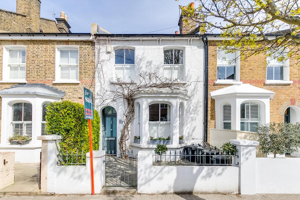 Wiseton Road, Wandsworth, London, SW17 4 bed terraced house £4,500