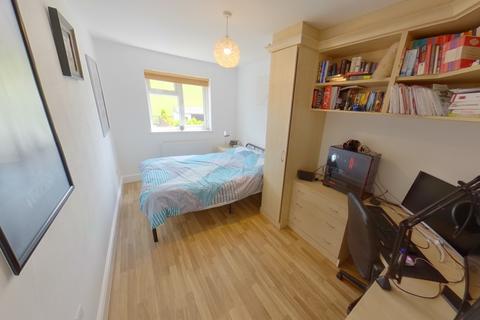 173 Coppermill Road, Wraysbury, Staines, TW19 5NX