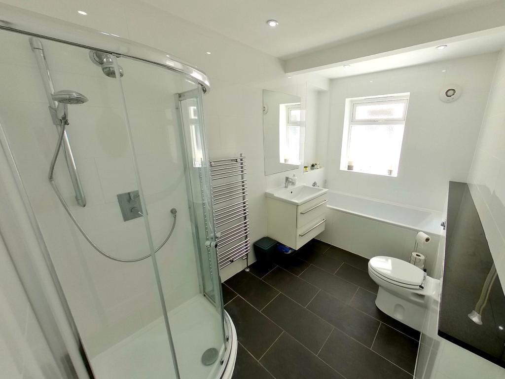 Main Bathroom