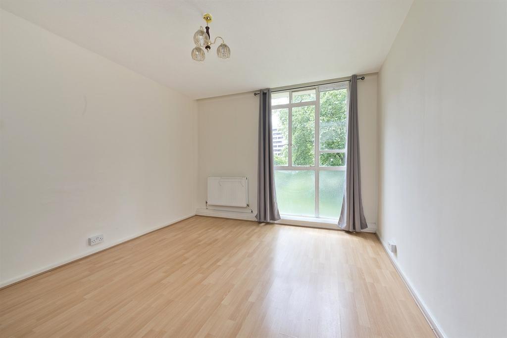 Exeter House, Hallfield Estate... 2 bed flat - £1,647 pcm (£380 pw)