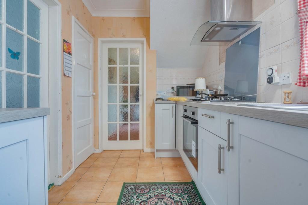 Pear Tree Avenue, Bramley 3 bed semidetached house £150,000