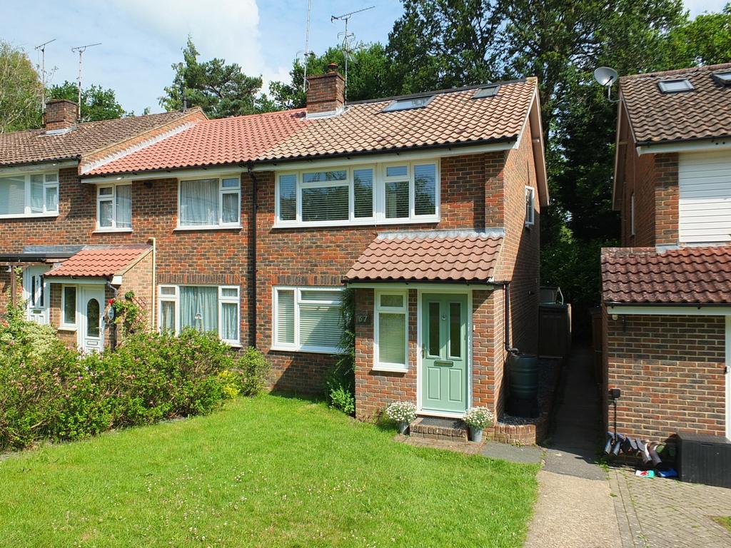 Fieldway, Lindfield, RH16 4 bed house £425,000