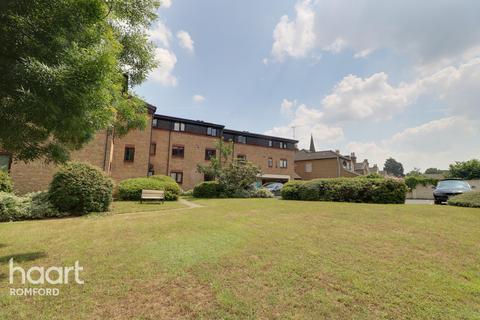 Flat 10, Verity House Cotleigh Road, Romford, RM7 9AE