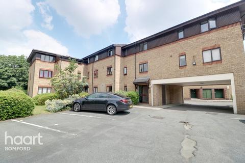 Flat 10, Verity House Cotleigh Road, Romford, RM7 9AE