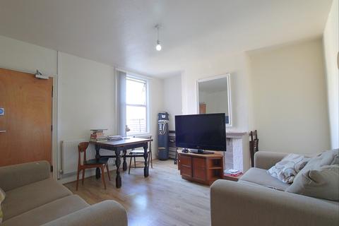 25 Nelson Road, Worcester, WR2 5BL