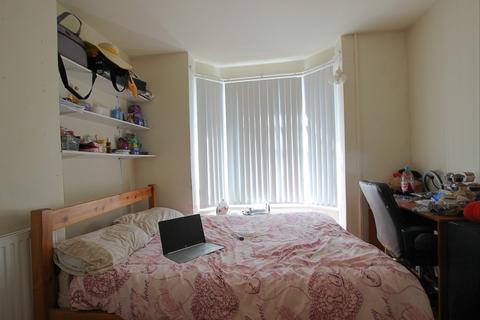 25 Nelson Road, Worcester, WR2 5BL
