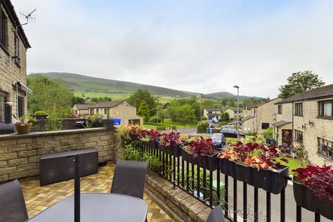 24 Chew Brook Drive, Greenfield, Oldham, OL3 7PD