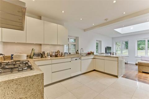 4 bedroom detached house to rent, Tellisford, Esher, Surrey, KT10