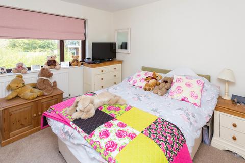 undefined, Available immediately in Hawkhurst