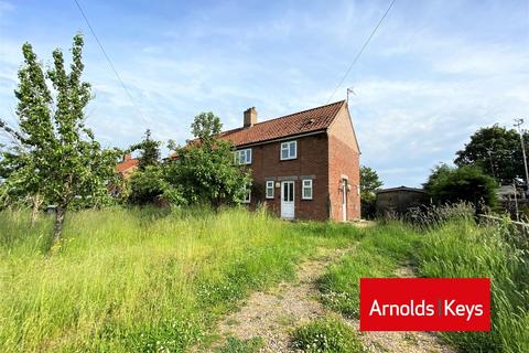 5 Happisburgh Road, White Horse Common, North Walsham, NR28 9LL