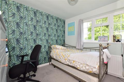 6 Elm Close, Epping Green, Epping, CM16 6PT