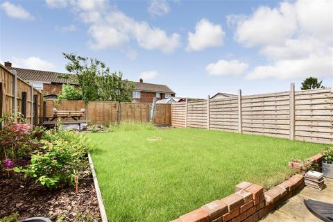 6 Elm Close, Epping Green, Epping, CM16 6PT