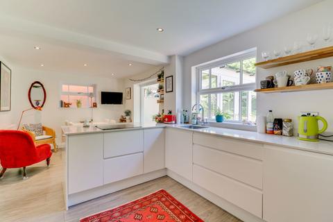 8 Ashby Court, Solihull, B91 3YU