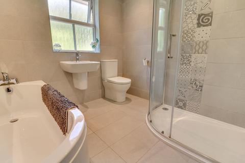 8 Ashby Court, Solihull, B91 3YU