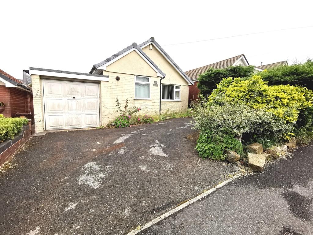 Marsh House Lane, Darwen 2 bed detached bungalow £120,000