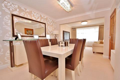 123 Rydens Way, Woking, GU22 9DG