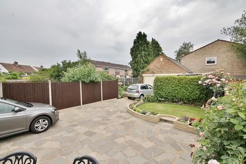 123 Rydens Way, Woking, GU22 9DG