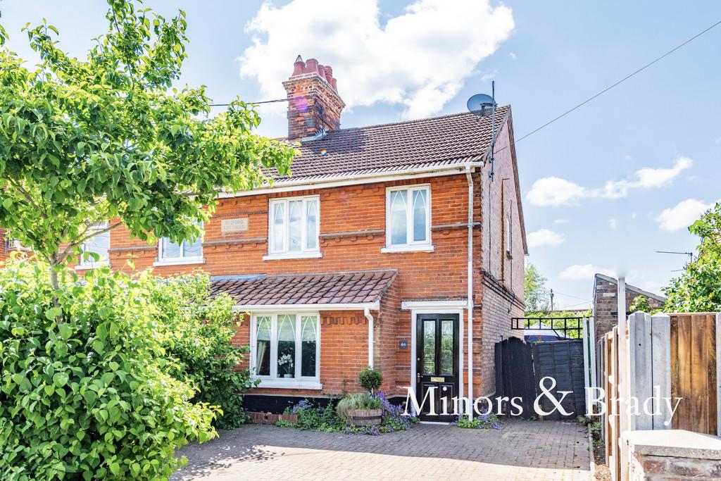 Norwich Road, Watton 2 bed semidetached house £200,000