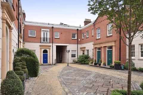 3 bedroom end of terrace house for sale - Nestled in the Heart of the Tabley House Country Estate