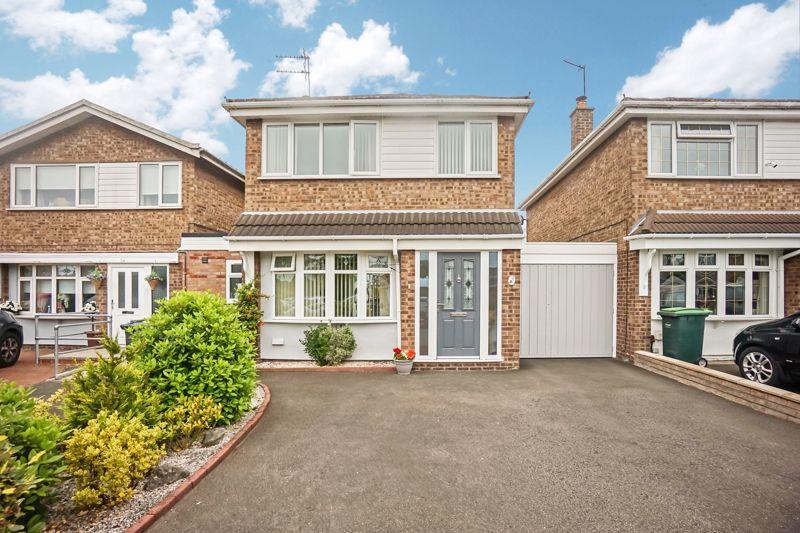 Myrtle Terrace, Tipton 3 bed link detached house £250,000