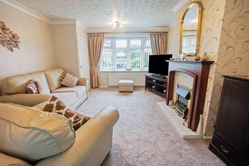 Myrtle Terrace, Tipton 3 bed link detached house £250,000