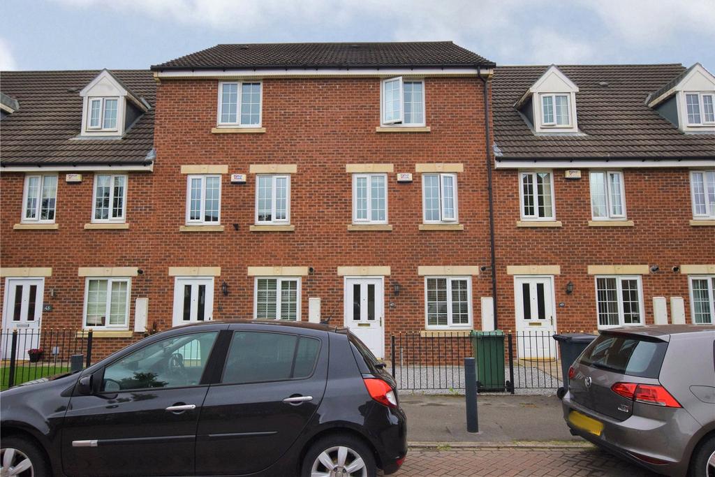 Dunlop Avenue, Leeds, West Yorkshire 4 bed terraced house £244,995