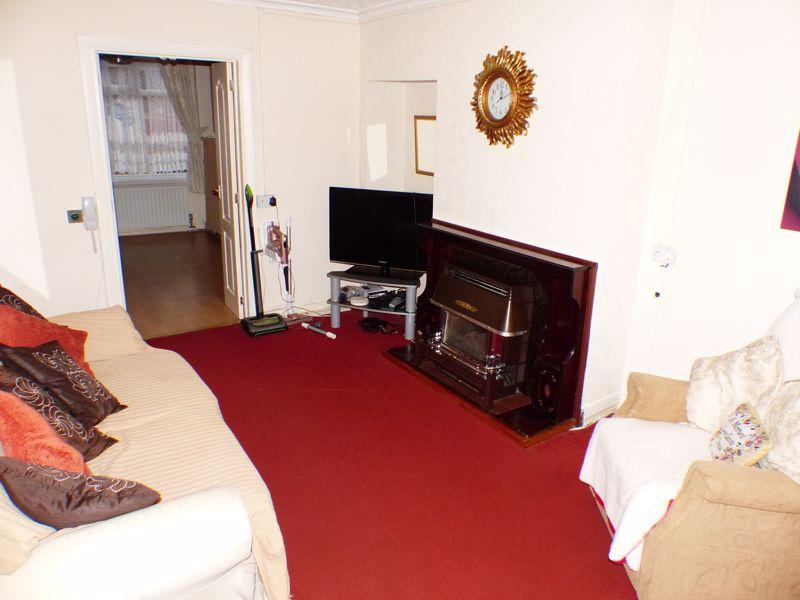 Lounge 2