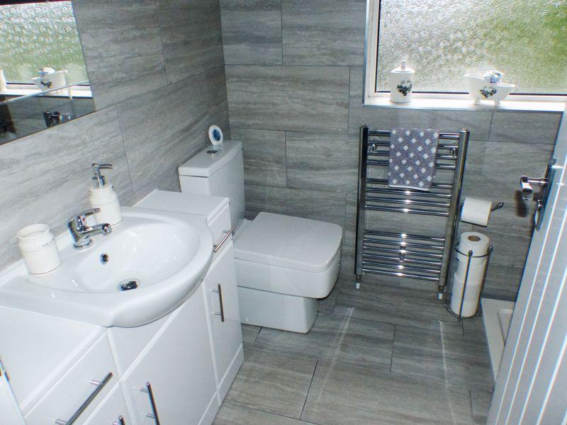 Shower room 1