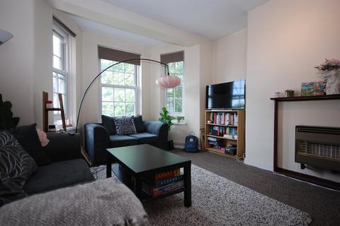 3 bedroom apartment to rent, Lockwood House, London SE11
