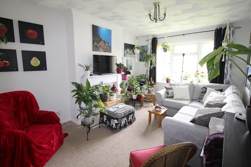 Dale Avenue, Keymer, Hassocks, West Sussex, BN6 8LP 2 bed bungalow £450,000
