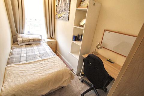 11 Abingdon Road, Bolton, BL2 2RE