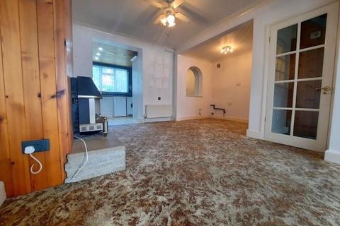 21 Ash Grove, Hounslow, TW5 9DU
