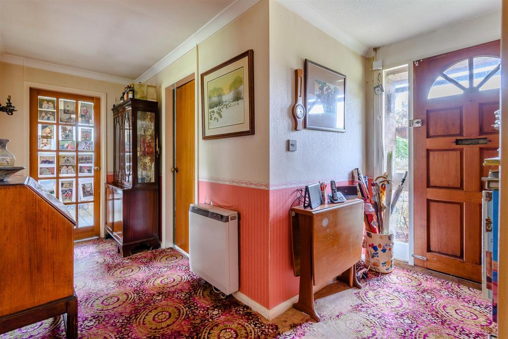 8468769-interior06.jpg