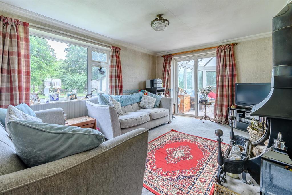 8468769-interior10.jpg