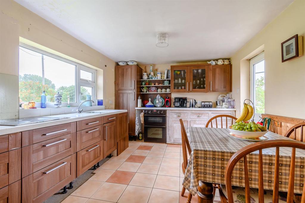8468769-interior14.jpg