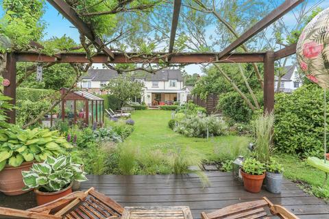 5 Colston Avenue, Carshalton, SM5 2PH