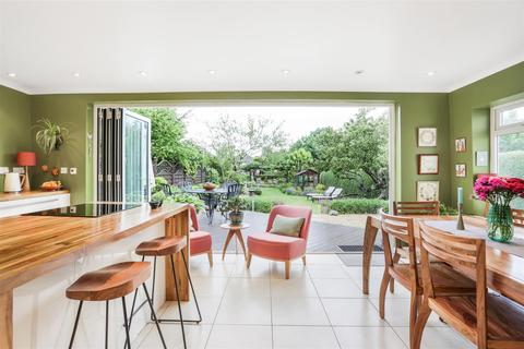 5 Colston Avenue, Carshalton, SM5 2PH