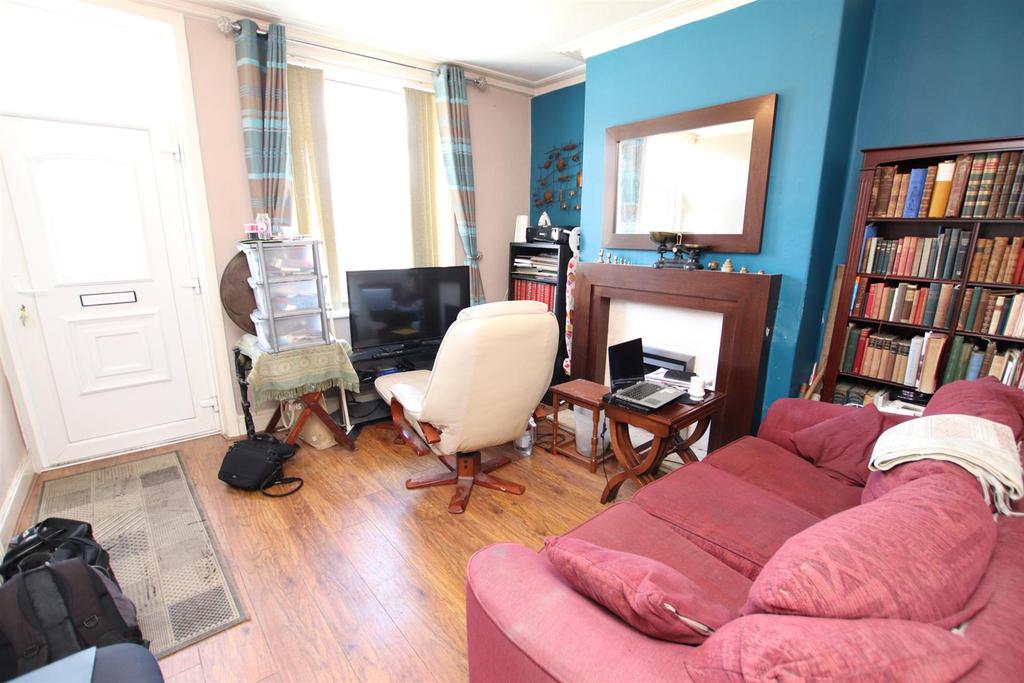 Hazelhurst Road, Bradford 2 bed terraced house £110,000