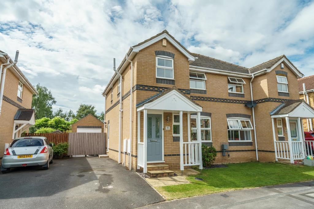Goodwood Grove, York 3 bed semidetached house £325,000