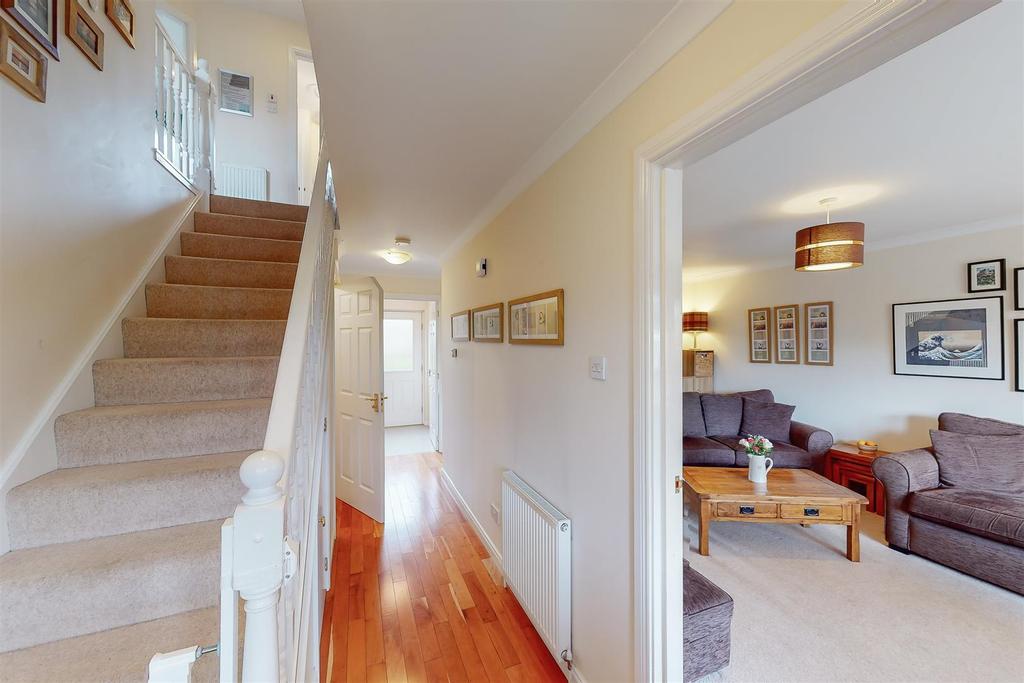 Oakbank Road, Perth 4 bed detached house £295,000