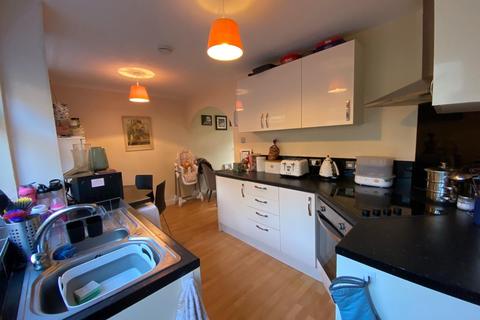 4 Maplin Drive, Huddersfield, HD3 3GT