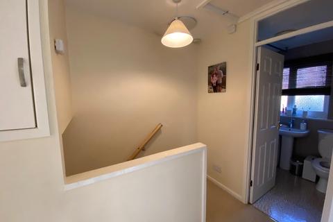 4 Maplin Drive, Huddersfield, HD3 3GT