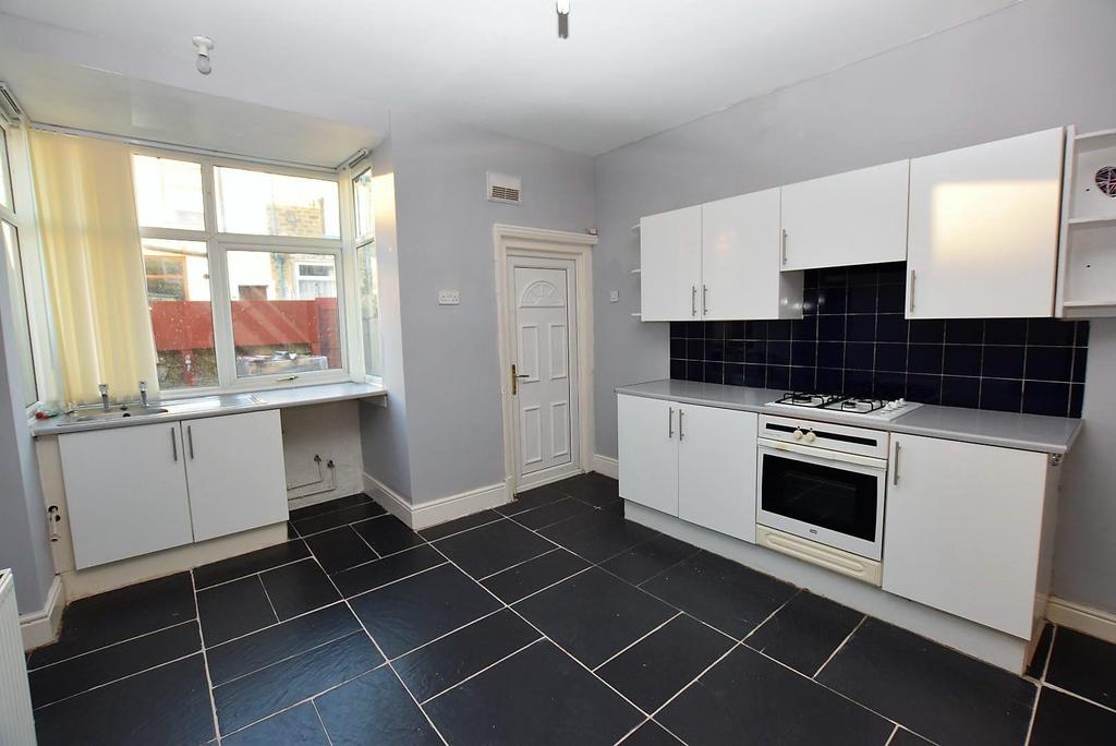 Oak Street, Colne 2 bed terraced house £445 pcm (£103 pw)