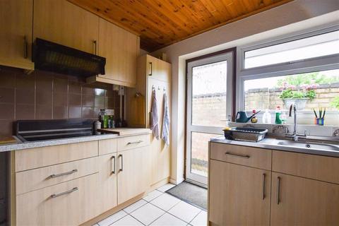 56 Fallowfield, Wellingborough, NN9 5YY