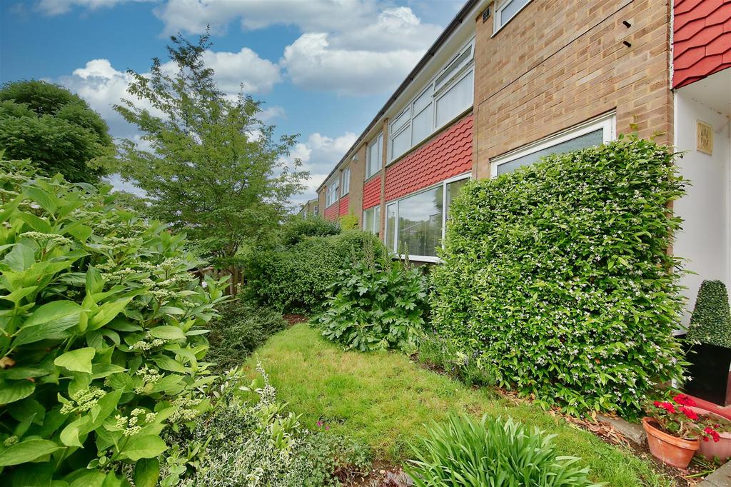 78 summerley street image2 17405 4.jpg