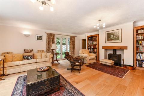 Cedar End Eastergate Lane, Eastergate, Chichester, PO20 3SJ