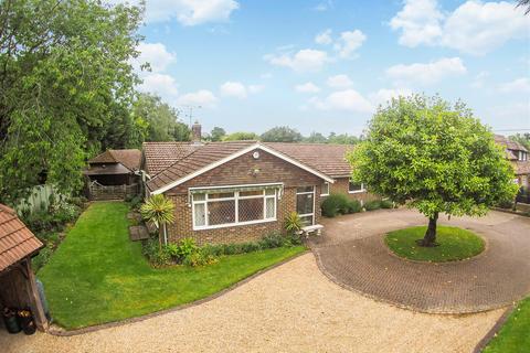 Cedar End Eastergate Lane, Eastergate, Chichester, PO20 3SJ