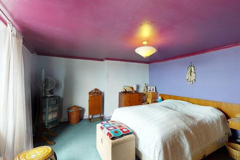 3 Athol Terrace, Dover, CT16 1LT