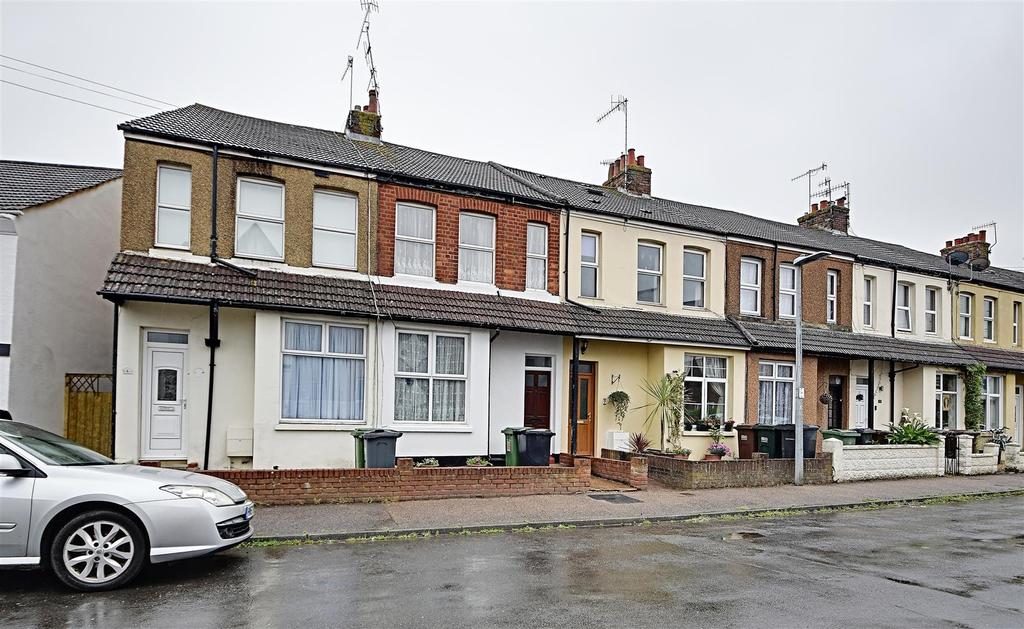 Chandler Road, BexhillOnSea 4 bed terraced house £325,000