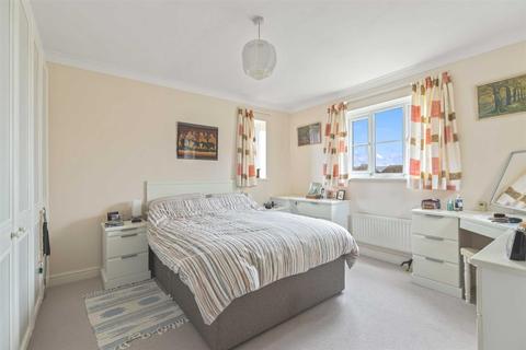5 Dennes Mill Close, Wye, Ashford, TN25 5DR